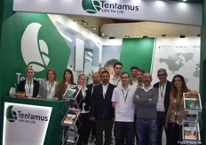 Tentamus GmbH ist ein Laborinstitut und bietet Laboranalysen für alle Lebensmittel. Die Hauptzentrale befindet sich in Berlin, es werden aber über 65 Labore auf der Welt betrieben, erläutert Nicole Schröer (äußerst links im Bild).