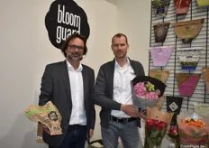 Thomas Leithe und Olaf Amende vertreten die Weber Verpackungen GmbH. Das Unternehmen hat eine wasserresistente Verpackungslösung aus Papier für Hydrosalate und Blumen entwickelt. Dieses Verfahren kommt bereits bei Filialen einer österreichischen Handelskette zum Einsatz.