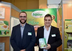 Patrick König und Uwe Niklas von der Bayer. Pilze & Waldfrüchte Uwe Niklas GmbH. Herr Niklas hatte auch in diesem Jahr eine Produktneuerung aus dem Convenience-Bereich mit dabei.