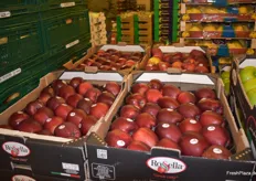 Äpfel der Marke Rosella