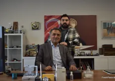 Gründer und Geschäftsführer Mustafa Baklan (unten) zusammen mit seinem Sohn Muharrem Baklan. 