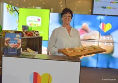 Birgit Lückert von Pepp Foodmarketing am Südtiroler Gemeinschaftsstand. 