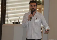 Avik Mukhija ist der stolze Gründer und Geschäftsführer des jungen Unternehmens Freshflow und hat ein auf KI-basiertes Verfahren zur Senkung der Abschriften und Steigerung des O&G-Umsatzes entwickelt.