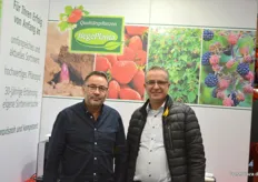 Hegeplanta GmbH widmet sich dem Vertrieb von Jungpflanzen im Bereich Beerenobst. "Zu den heutigen Rennern im Erdbeeranbau zählen etwa Clery, Verdi und Sonsation", so Michael Weidenauer (l).