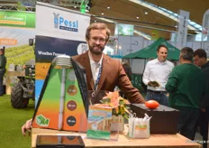 Benedikt Pircher repräsentierte das steirische Unternehmen Pessl Instruments. Das Unternehmen entwickelt u.a. Wetterstationen für den Obst- und Gemüsebau und stellt nun den innovativen Spargelsensor vor. 