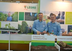 Cor-Jan van der Elzen und Martin Hornecker von Legro Substraten.