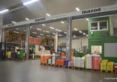 Blick auf den Standverkauf der Macoo GmbH. Seit der Neueröffnung des Berliner Standortes vor ca. zwei Jahren zählt das Filialnetzwerk insgesamt zehn Standorte.