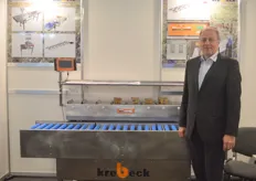 Robert Krebeck des gleichnamigen Unternehmens präsentierte u.a. einen smarten Kistenwieger. Das Verfahren wurde auf der letztjährigen expoSE in Karlsruhe erstmalig vorgestellt und stößt auf eine erfreuliche Nachfrage, so Krebeck.