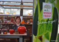 Für Petra Lack, Geschäftsführerin der Werder Frucht GmbH, ist die Fruit Logistica ein alljährliches Heimspiel. Das Unternehmen war am Stand der Mecklenburger Ernte vertreten.