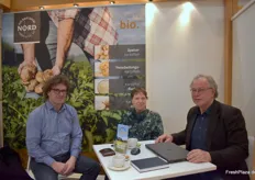 Geschäftsführer Carsten Niemann (rechts) und sein Team von der Bio Kartoffel Nord GmbH & Co. KG