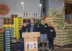 Von links: Salvatore Russo, Geschäftsführer Francesco Calabrese, Vlatko Krakaw und Carmelo Russo von der Euro-Fruit GmbH