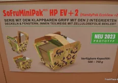 Der polnische Verpackungshersteller SoFruPak holte sich bereits mehrfach den expoSE-Innovationspreis. Mit der neuen Lösung HP EV+2 hat das Unternehmen eine moderne Pappschale mit Zellulosefolie und robustem Tragegriff für Beeren in größeren Gebinden entwickelt. 