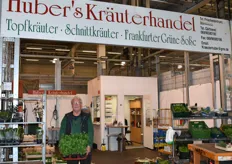 Gerd Müller hält die Stellung bei Huber's Kräuterhandel.