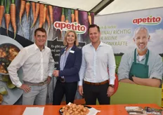 Die Firma Apetito hat sich auf die Versorgung von Saisonkräften mit frischem und leckerem Mittagessen spezialisiert. Auf dem Bild: Reiner Freitag, Marion Piechulla & Jan Dülker.