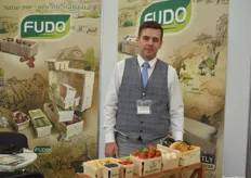 Tomas Paulovitz des litauischen Unternehmens Fudo ist erstmalig auf der Interaspa vertreten. Die Firma hat sich auf die Herstellung und Vermarktung von Holzschliffverpackungen und Spankörbe spezialisiert.