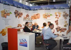 Das Handelsunternehmen Summit vertreibt Nüsse aus den USA am internationalen Markt. 