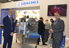 Reger Betrieb am Stand des Maschinenlieferanten Urschel GmbH. Das namhafte und international agierende Unternehmen bietet ein umfassendes Portfolio von über 50 Maschinen für die Verarbeitung von Lebensmitteln, darunter auch Obst und Gemüse.