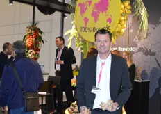 Sascha Suler ist Geschäftsführer der BioTropic GmbH. Der Duisburger Fruchtimporteur hat neuerdings sein Anbauprojekt für Ingwer und Kurkuma in Costa Rica erweitert, damit die Importmenge erheblich erhöht werden kann.