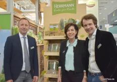 Das Familienunternehmen Herrmann Kräuter rundum Willi, Marion und Thomas Herrmann präsentierte auf dem Gemeinschaftsstand der Behr AG und der Genossenschaft Mecklenburger Ernte ihre Produkte.